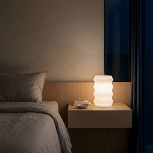 Luminária Super Argolas, luminária impressa em 3D da Éttore Decor, à noite, como única luz | slide: 4