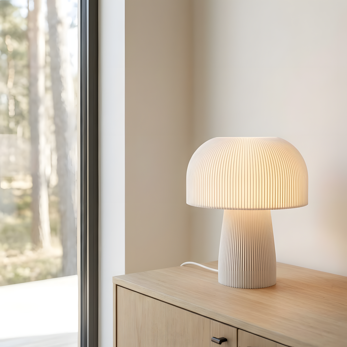 Luminária Super Cogumelo, luminária impressa em 3D da Éttore Decor, acesa num ambiente