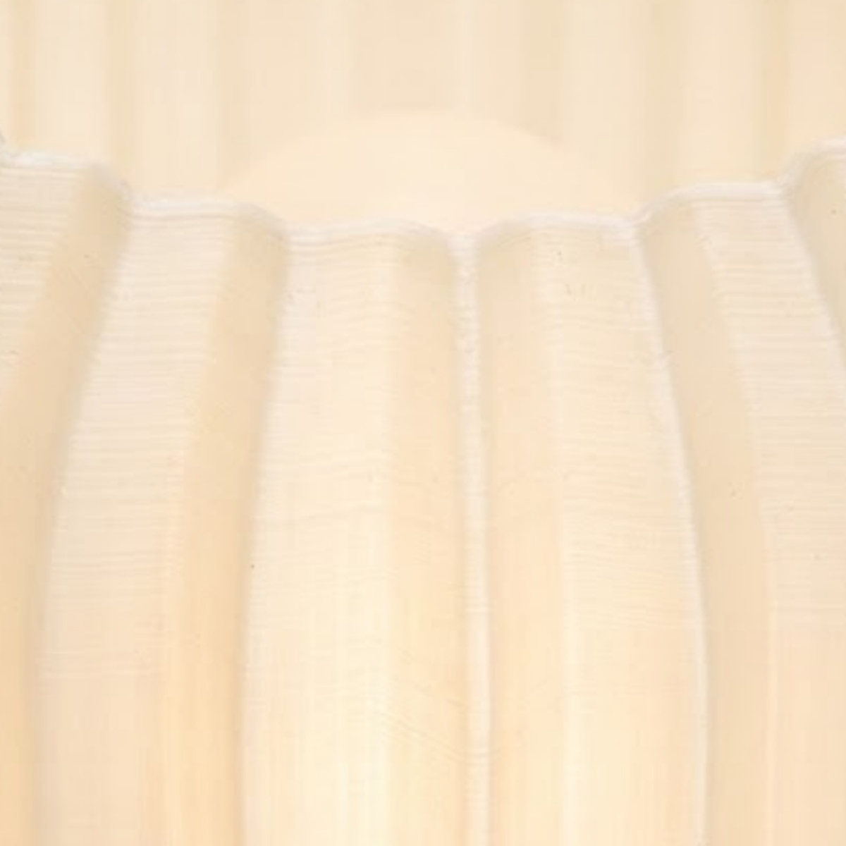 Luminária Aurora Translúcida, luminária impressa em 3D da Éttore Decor, acesa, detalhe da textura