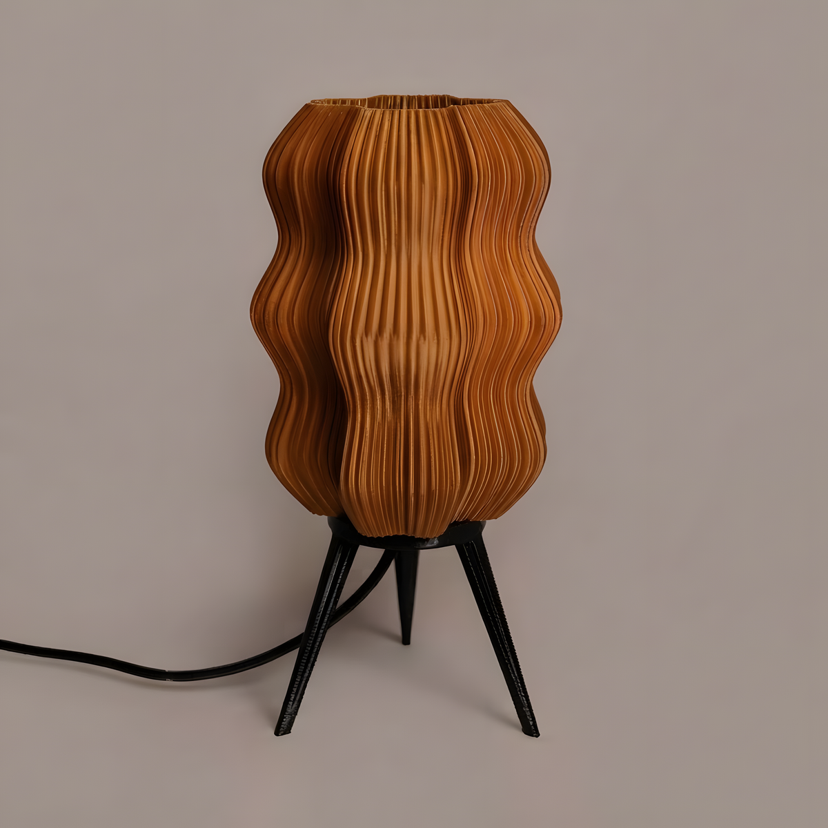 Luminária Velvet Marrom, apagada em fundo neutro